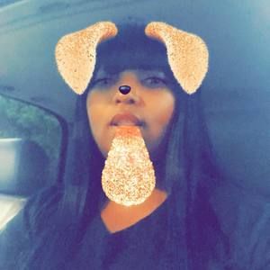 Meet your Posher, Carlita